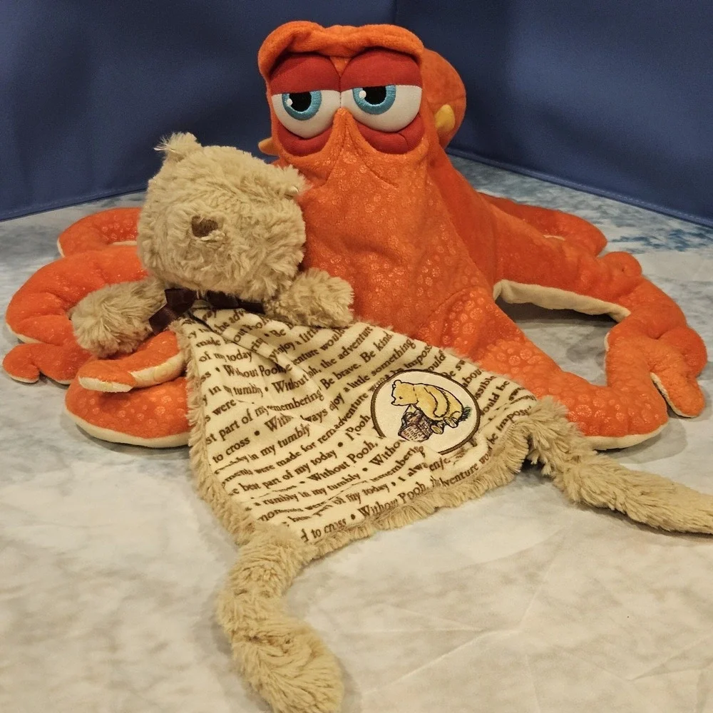Disney Baby Classic Winnie The Pooh Lovey Security Blanket‎ Plush Flat Bear